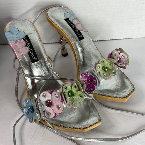 ce fou shoo Shoes - Ce Fou SHoo Jeweled Sandals size 7